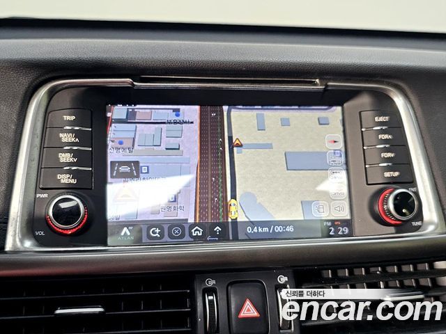 Kia K5 2018 — photo 14