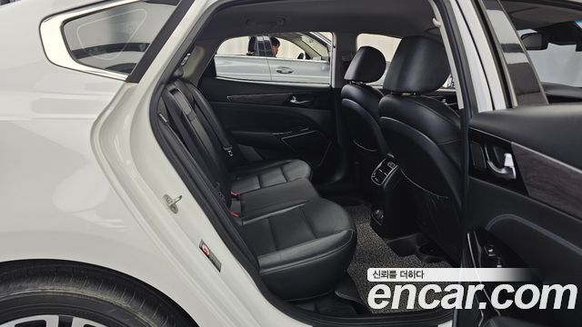 Kia K7 2020 — photo 12