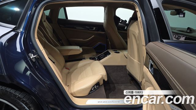 Porsche Panamera 2021 — photo 18