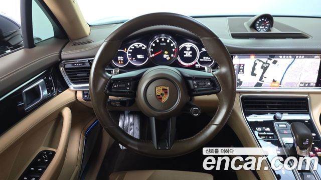 Porsche Panamera 2021 — photo 19
