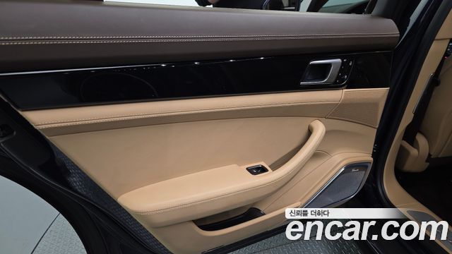 Porsche Panamera 2021 — photo 15