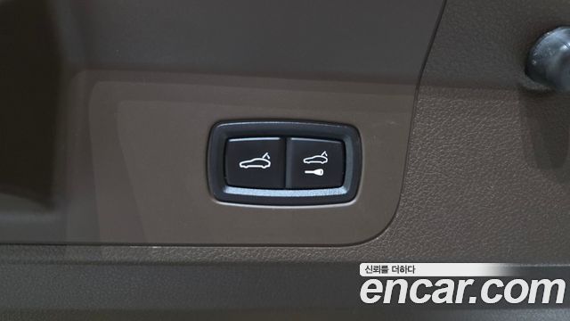 Porsche Panamera 2021 — photo 31