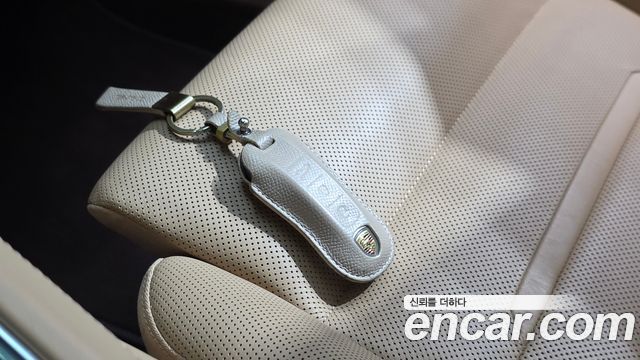 Porsche Panamera 2021 — photo 32