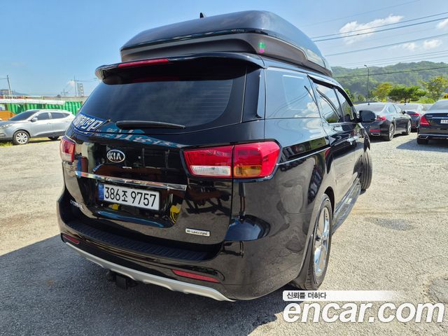 Kia Canival 2015 — photo 4