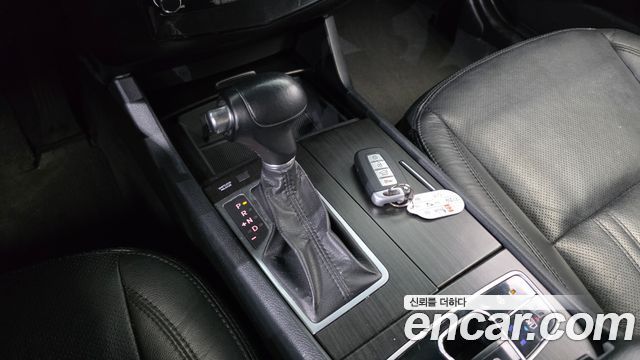 Kia K7 2012 — photo 12