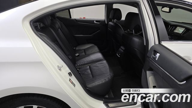 Kia K7 2012 — photo 17