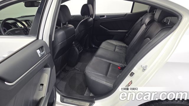 Kia K7 2012 — photo 18