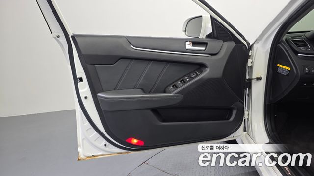 Kia K7 2012 — photo 14