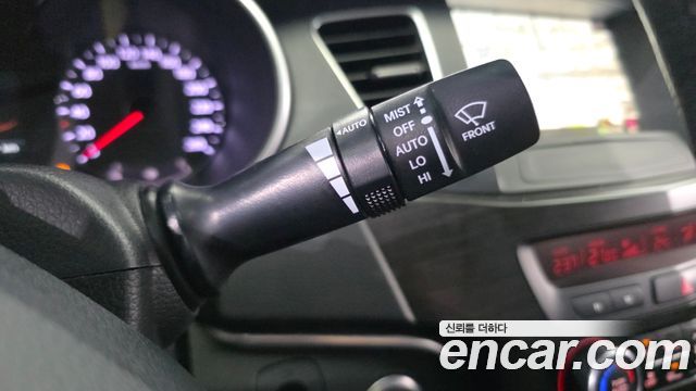 Kia K7 2012 — photo 27