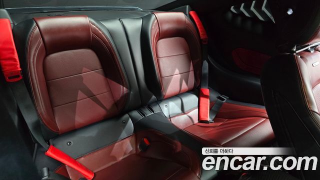 Ford Mustang 2024 — photo 17