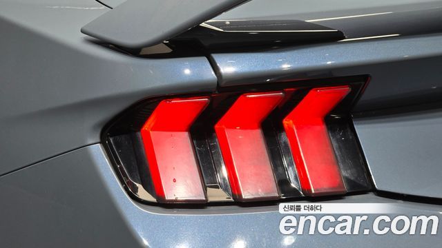 Ford Mustang 2024 — photo 9