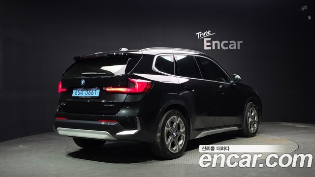 BMW iX1 2024 — photo 2