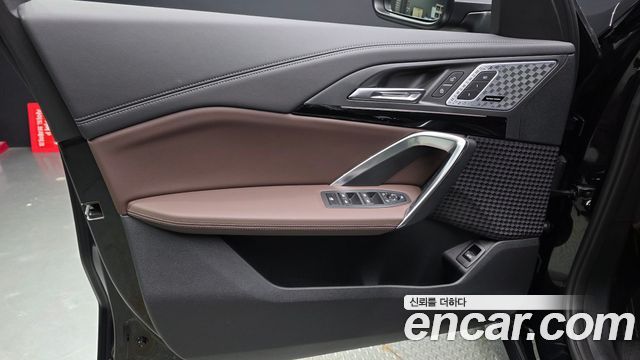 BMW iX1 2024 — photo 14
