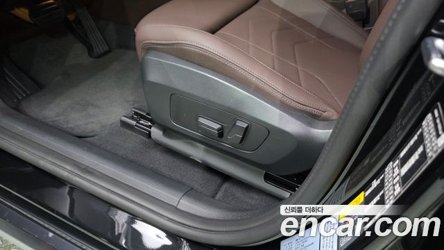 BMW iX1 2024 — photo 32