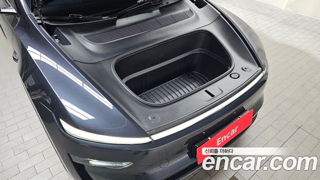 Tesla Model Y 2026 — photo 6