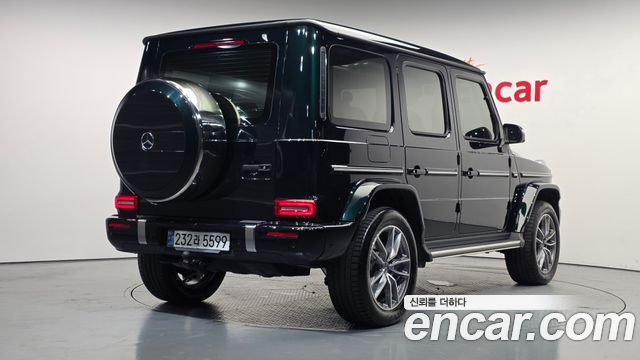 Mercedes-Benz G-Class 2025 — photo 2
