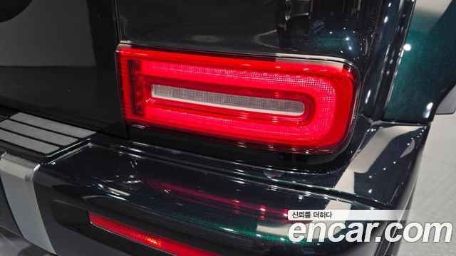 Mercedes-Benz G-Class 2025 — photo 9
