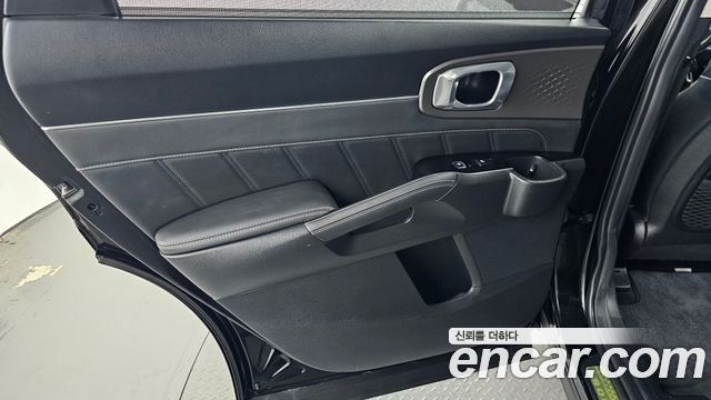 Kia Sorento 2023 — photo 15