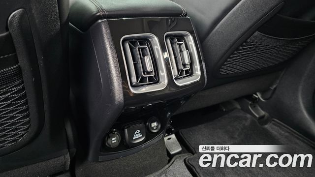 Kia Sorento 2023 — photo 31