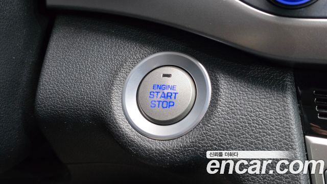 Hyundai AVANTE 2016 — photo 18