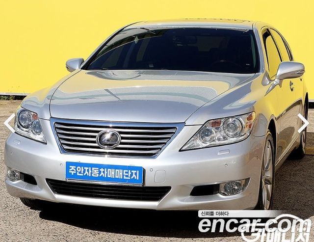 Lexus LS 2012 — photo 2