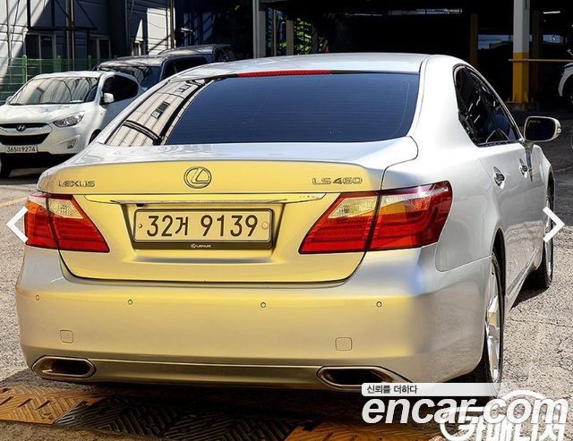 Lexus LS 2012 — photo 4