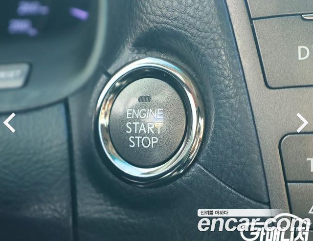 Lexus LS 2012 — photo 11
