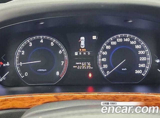 Hyundai Equus 2012 — photo 6