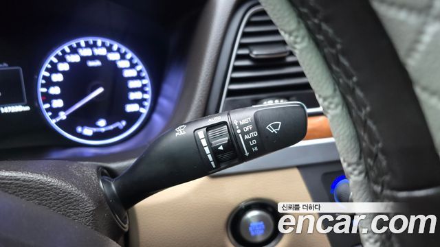 Hyundai Genesis 2016 — photo 16