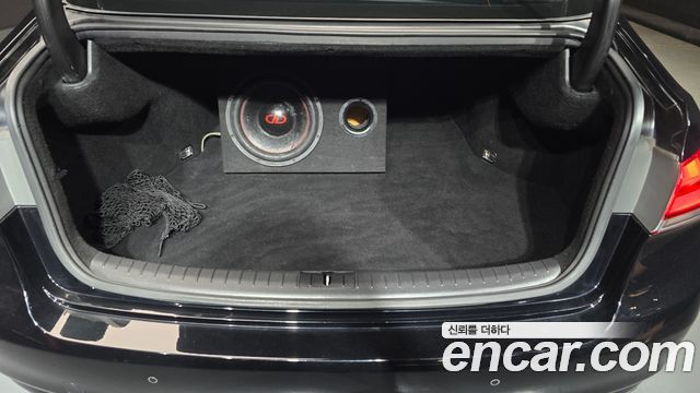 Hyundai Genesis 2016 — photo 20