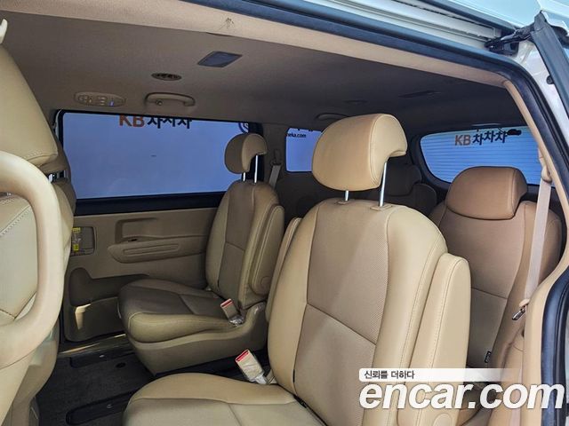 Kia Canival 2016 — photo 7