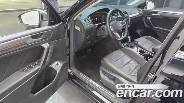 Volkswagen Tiguan 2022 — photo 13