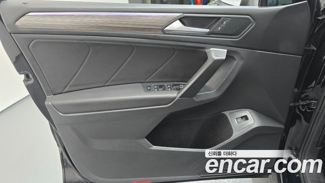 Volkswagen Tiguan 2022 — photo 14