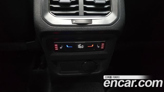 Volkswagen Tiguan 2022 — photo 31