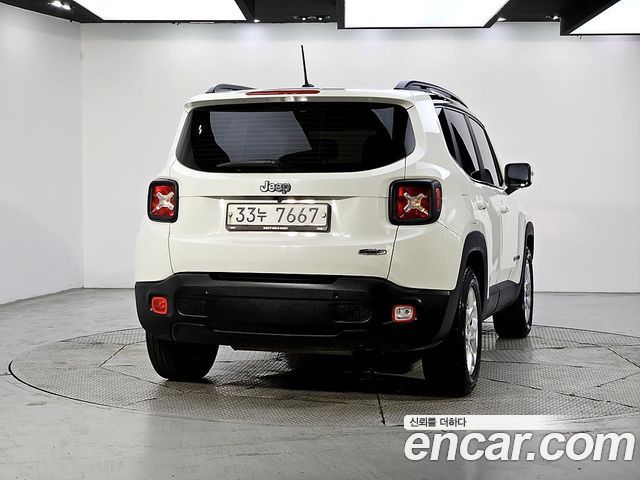 Jeep Renegade 2017 — photo 3