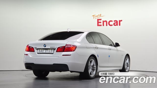 BMW 5-Series 2016 — photo 2