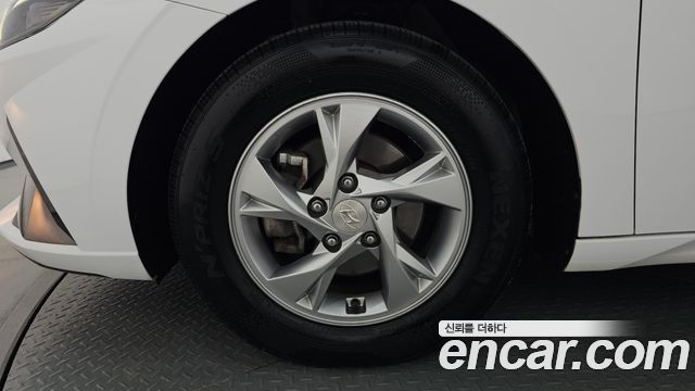 Hyundai AVANTE 2021 — photo 5
