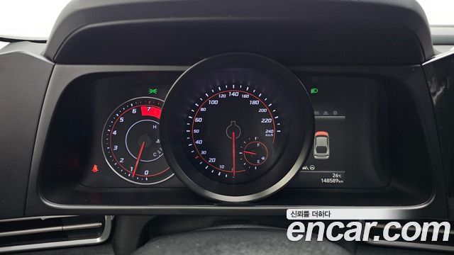 Hyundai AVANTE 2021 — photo 11
