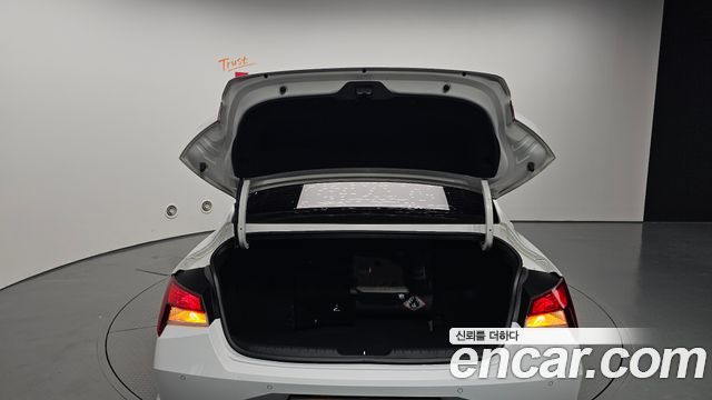 Hyundai AVANTE 2021 — photo 26