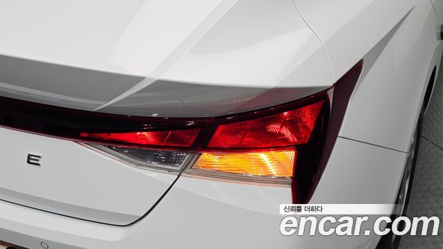 Hyundai AVANTE 2021 — photo 9