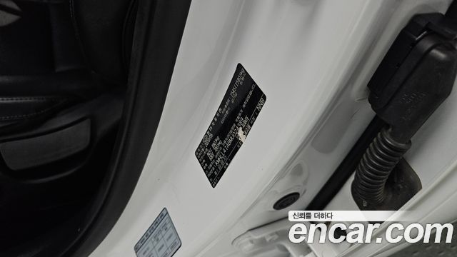 Hyundai AVANTE 2021 — photo 33