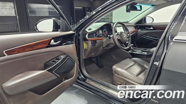 Kia K7 2016 — photo 13
