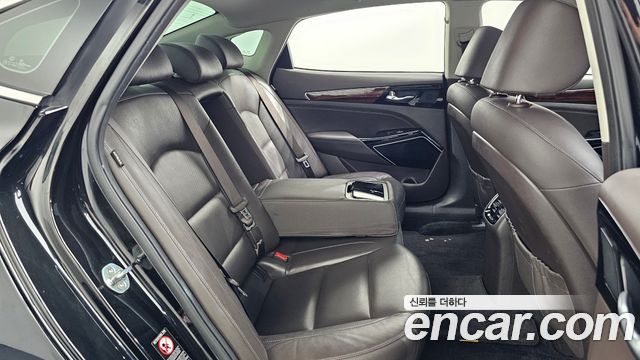 Kia K7 2016 — photo 18