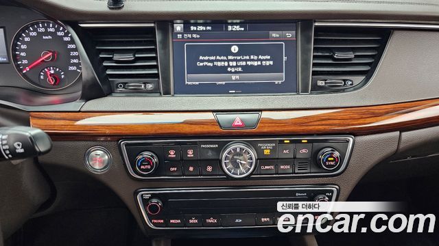 Kia K7 2016 — photo 20