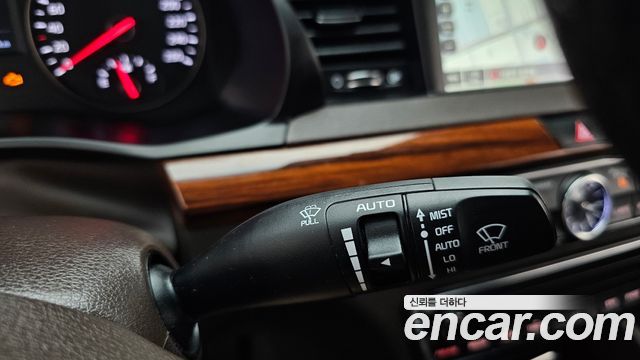 Kia K7 2016 — photo 23
