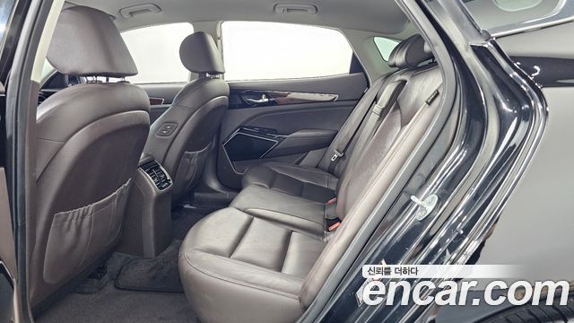 Kia K7 2016 — photo 16