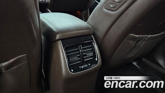 Kia K7 2016 — photo 31