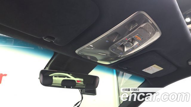 Genesis GV70 2021 — photo 24