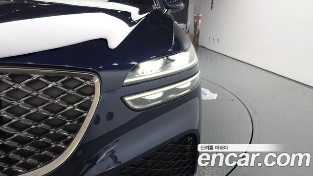 Genesis GV70 2021 — photo 8