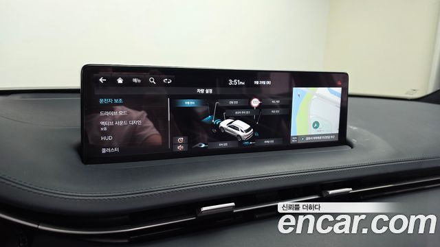 Genesis GV70 2021 — photo 31